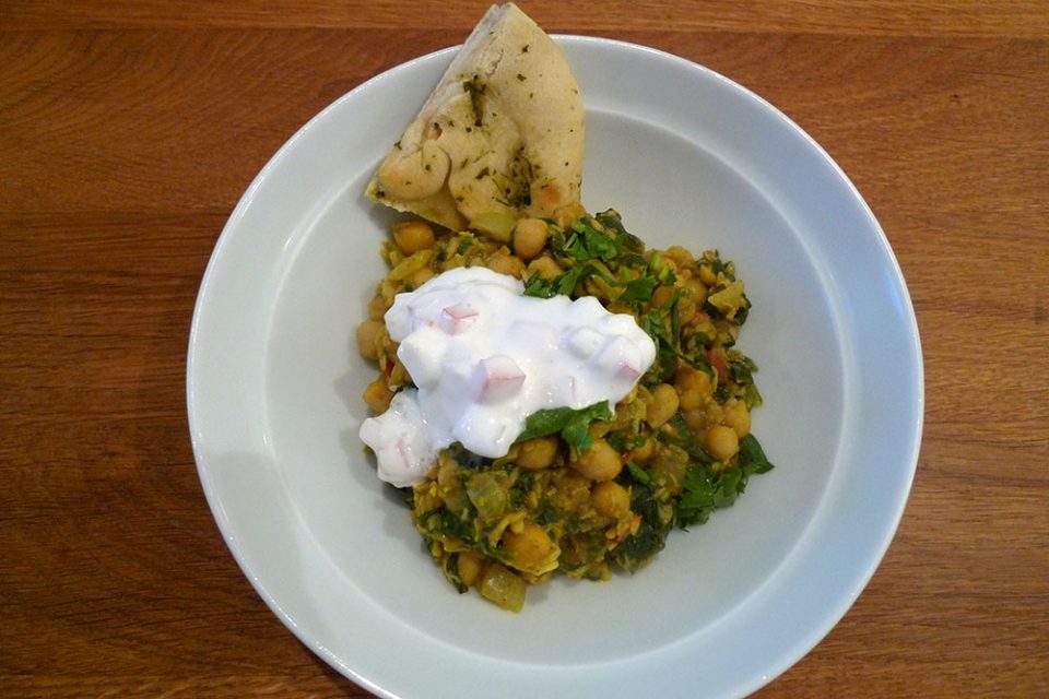 Chickpea and spinach curry. Not at all bad.